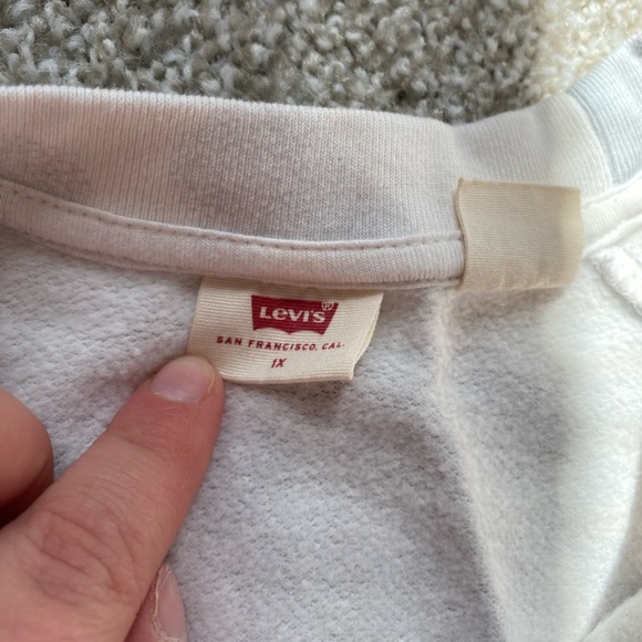 NWOT Levi crewneck tie dye - Picture 4 of 4